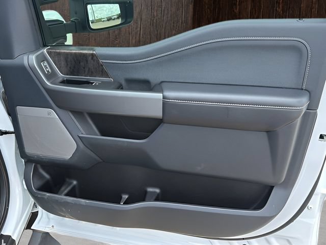 Certified 2025 Ford F350 Lariat AWD/4WD image 11