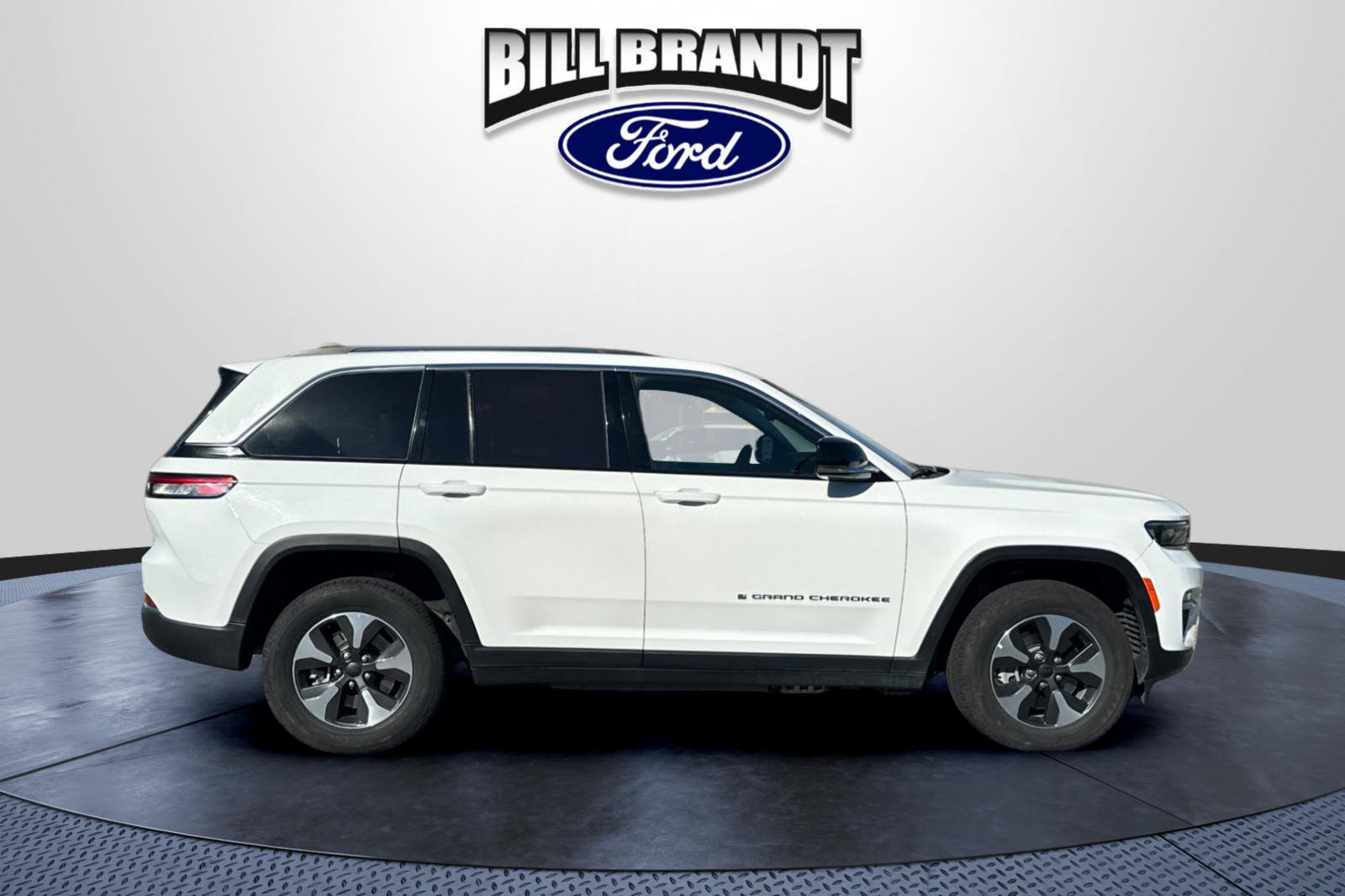 Used 2024 Jeep Grand Cherokee Limited 4xe AWD/4WD image 2