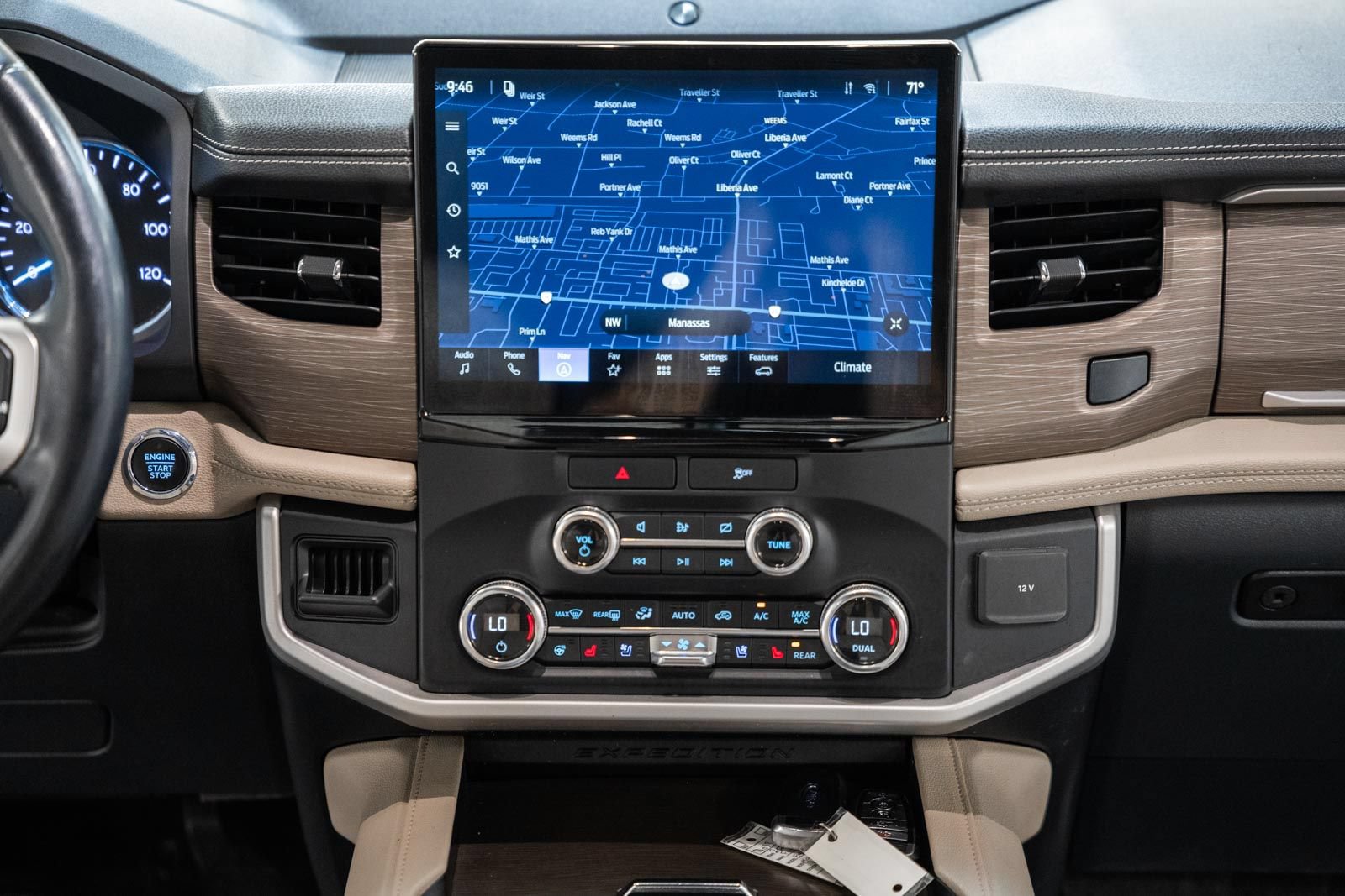 Certified 2023 Ford Expedition Max Limited AWD/4WD image 24