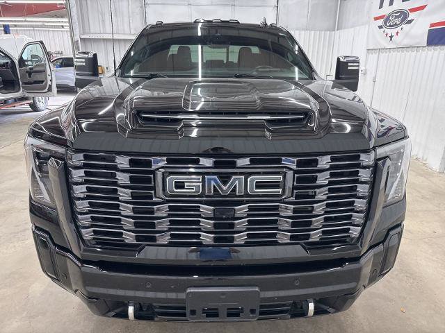 Used 2025 GMC Sierra 2500 Denali Ultimate w/ Max Trailering Package AWD/4WD image 3