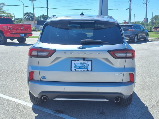 Certified 2024 Ford Escape ST-Line w/ Tech Pack #1 AWD/4WD image 4