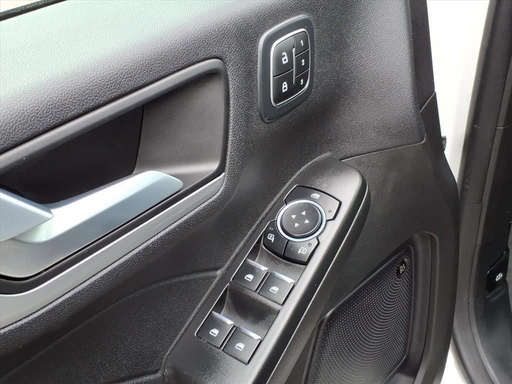 Certified 2023 Ford Escape Platinum w/ Premium Technology Package image 15