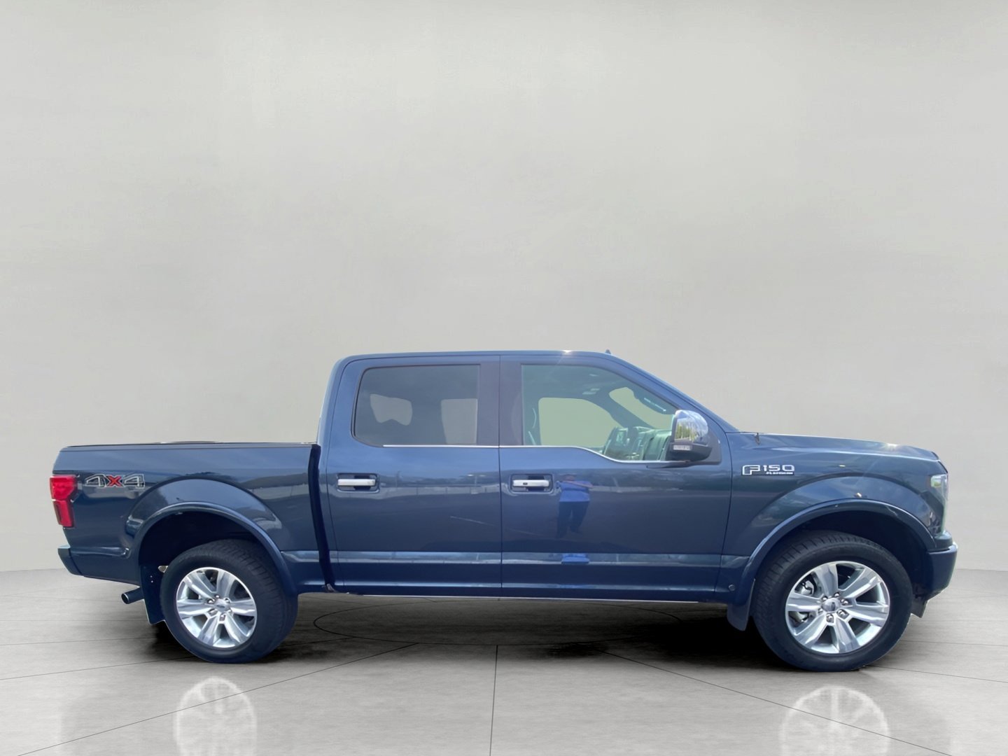 Certified 2019 Ford F150 Platinum w/ Equipment Group 701A Luxury AWD/4WD image 8