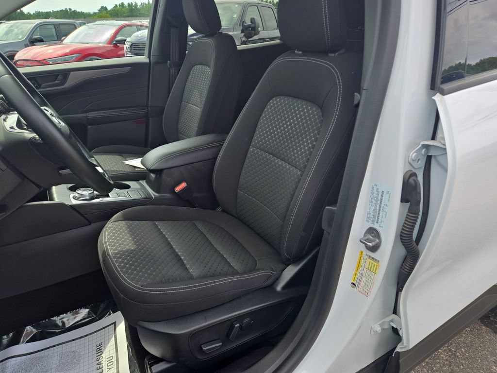 Certified 2023 Ford Escape Active AWD/4WD image 6