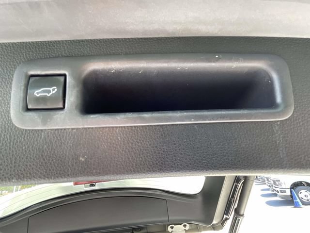 Used 2021 Toyota Highlander XLE FWD image 35