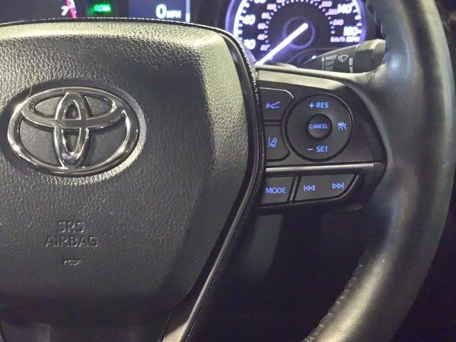 Used 2023 Toyota Camry SE w/ Cold Weather Package FWD image 23