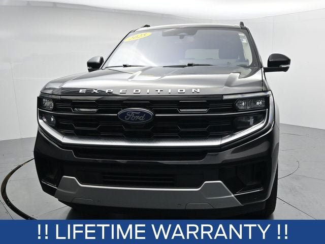 Certified 2025 Ford Expedition Platinum AWD/4WD image 3