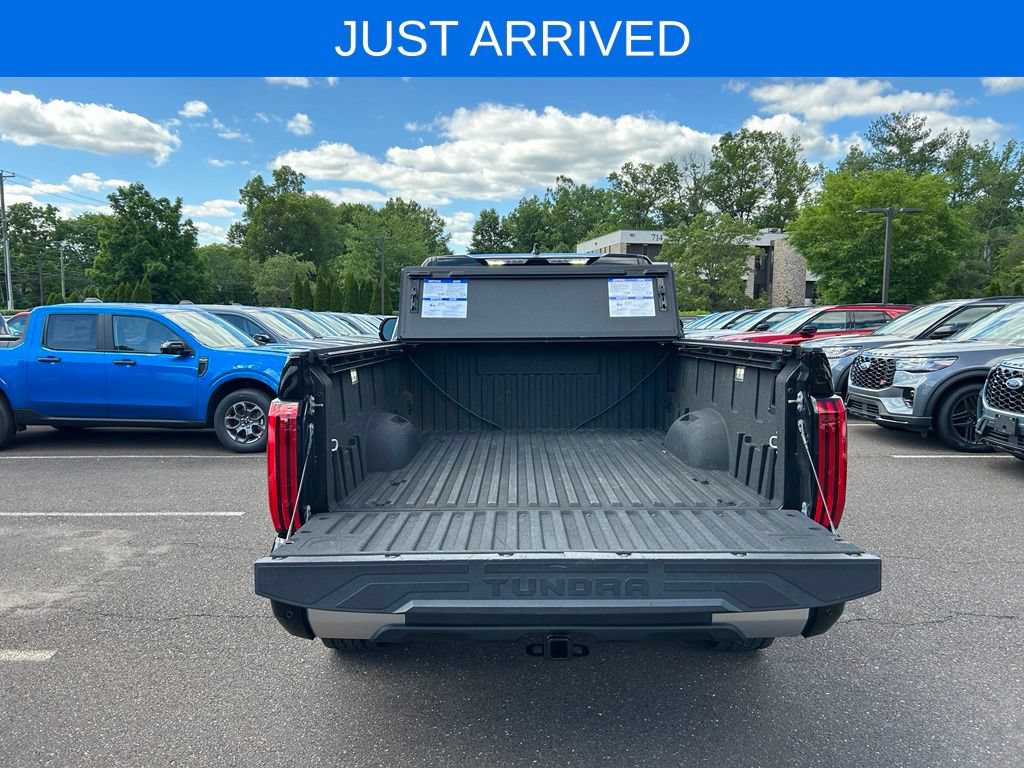 Used 2022 Toyota Tundra Limited w/ Power Package AWD/4WD image 8
