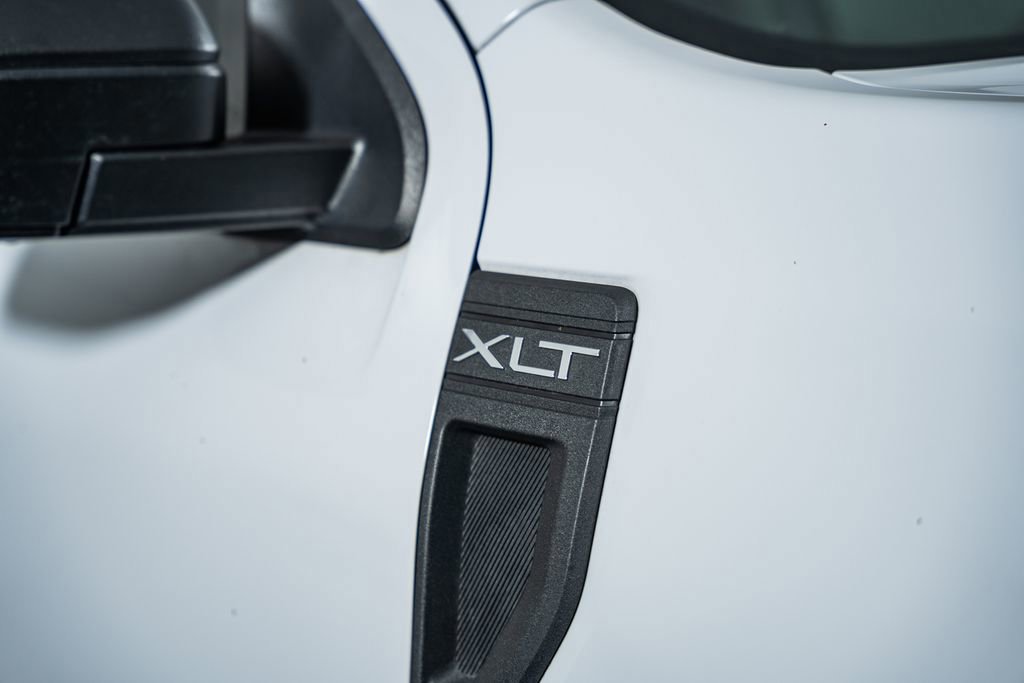 Certified 2022 Ford Maverick XLT image 16