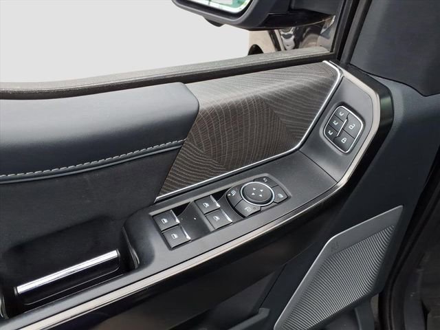 Certified 2022 Ford F150 Platinum w/ Equipment Group 701A High image 16