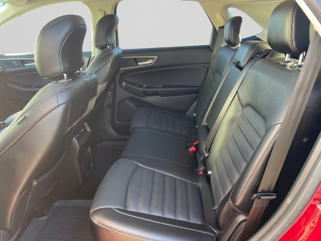 Certified 2018 Ford Edge SEL w/ Equipment Group 201A AWD/4WD image 19