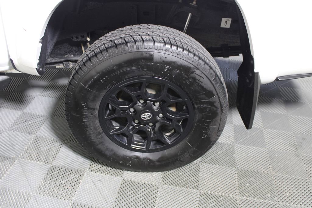 Used 2022 Toyota Tacoma SR5 image 20