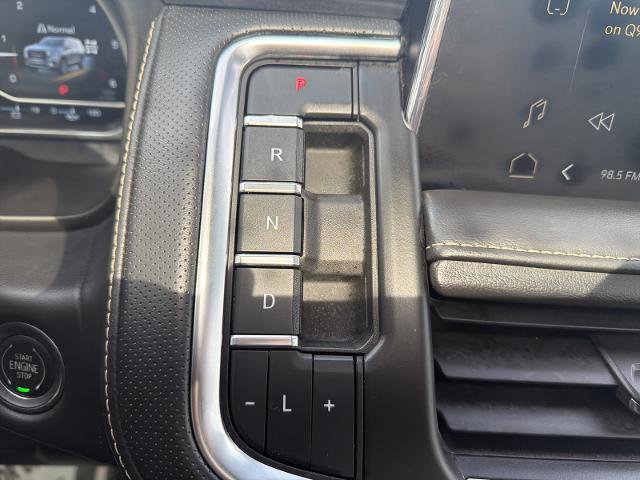 Used 2022 GMC Yukon SLT w/ SLT Premium Package image 29