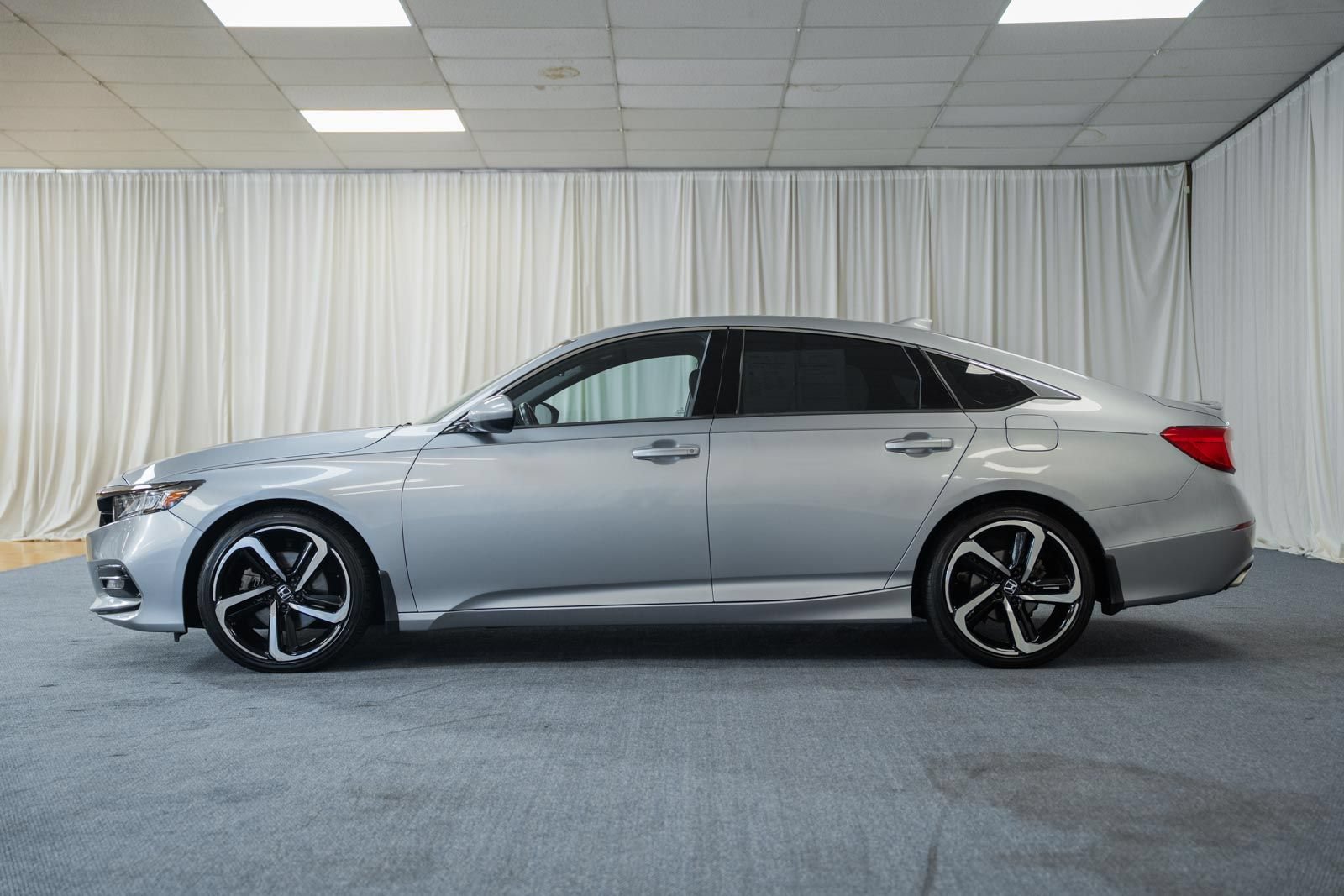 Used 2020 Honda Accord Sport image 5