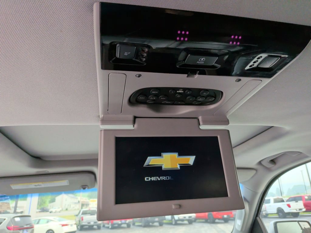 Used 2017 Chevrolet Suburban LT AWD/4WD image 20