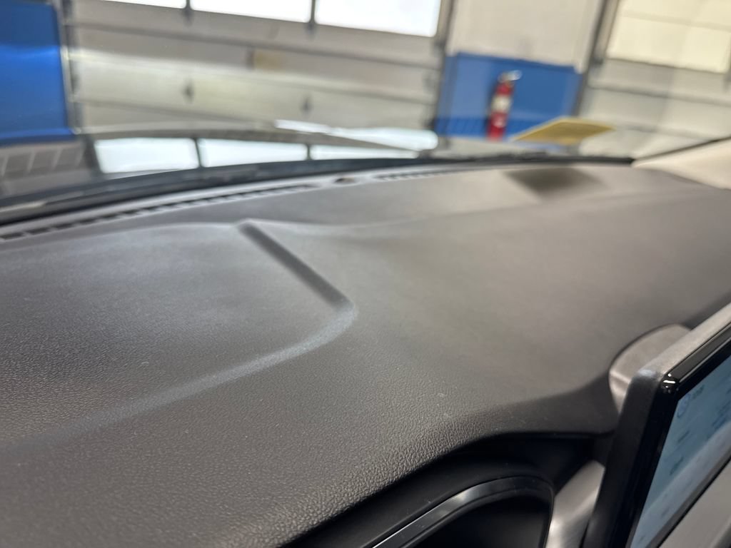 Certified 2025 Ford Escape Platinum AWD/4WD image 20