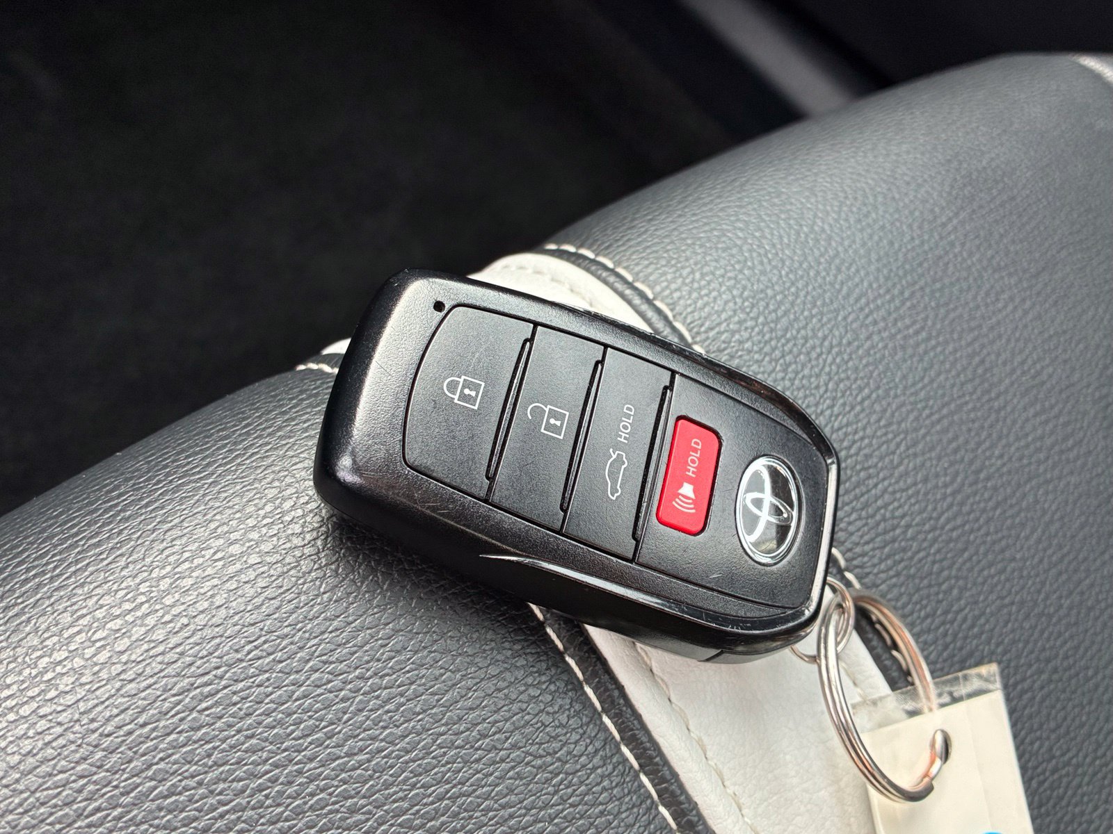Used 2025 Toyota Camry SE FWD image 28