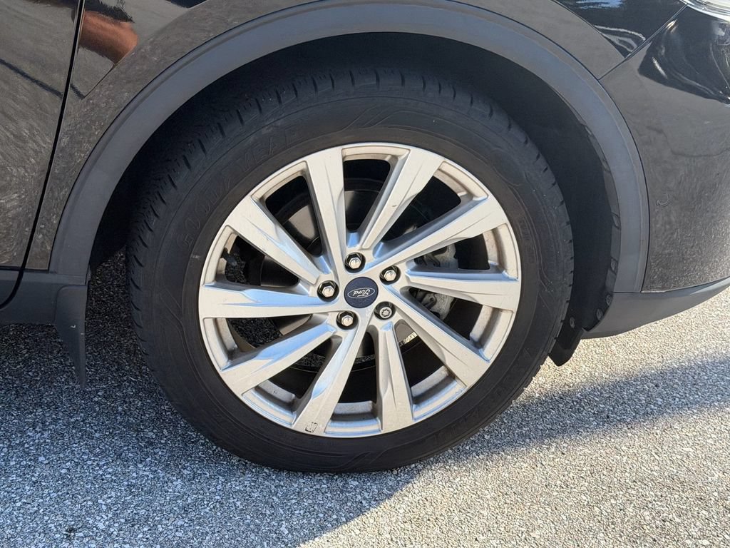 Certified 2022 Ford Escape Titanium w/ Titanium Elite Package AWD/4WD image 9