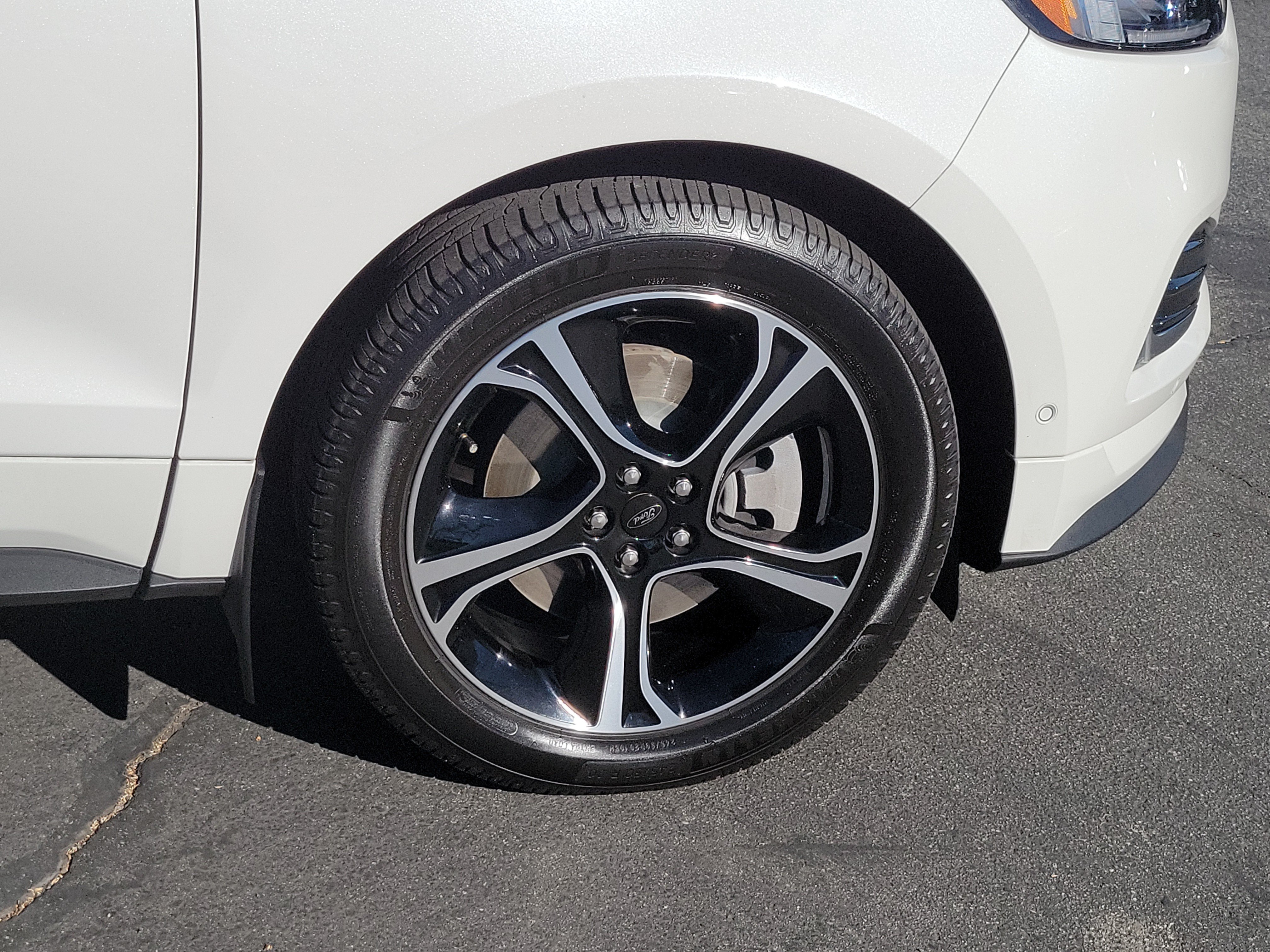 Certified 2023 Ford Edge ST w/ Equipment Group 401A AWD/4WD image 15