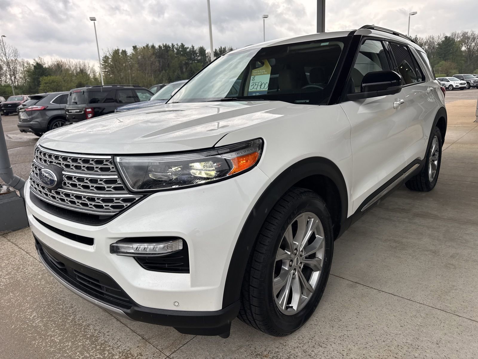 Certified 2023 Ford Explorer Limited w/ Limited Technology Package AWD/4WD image 10