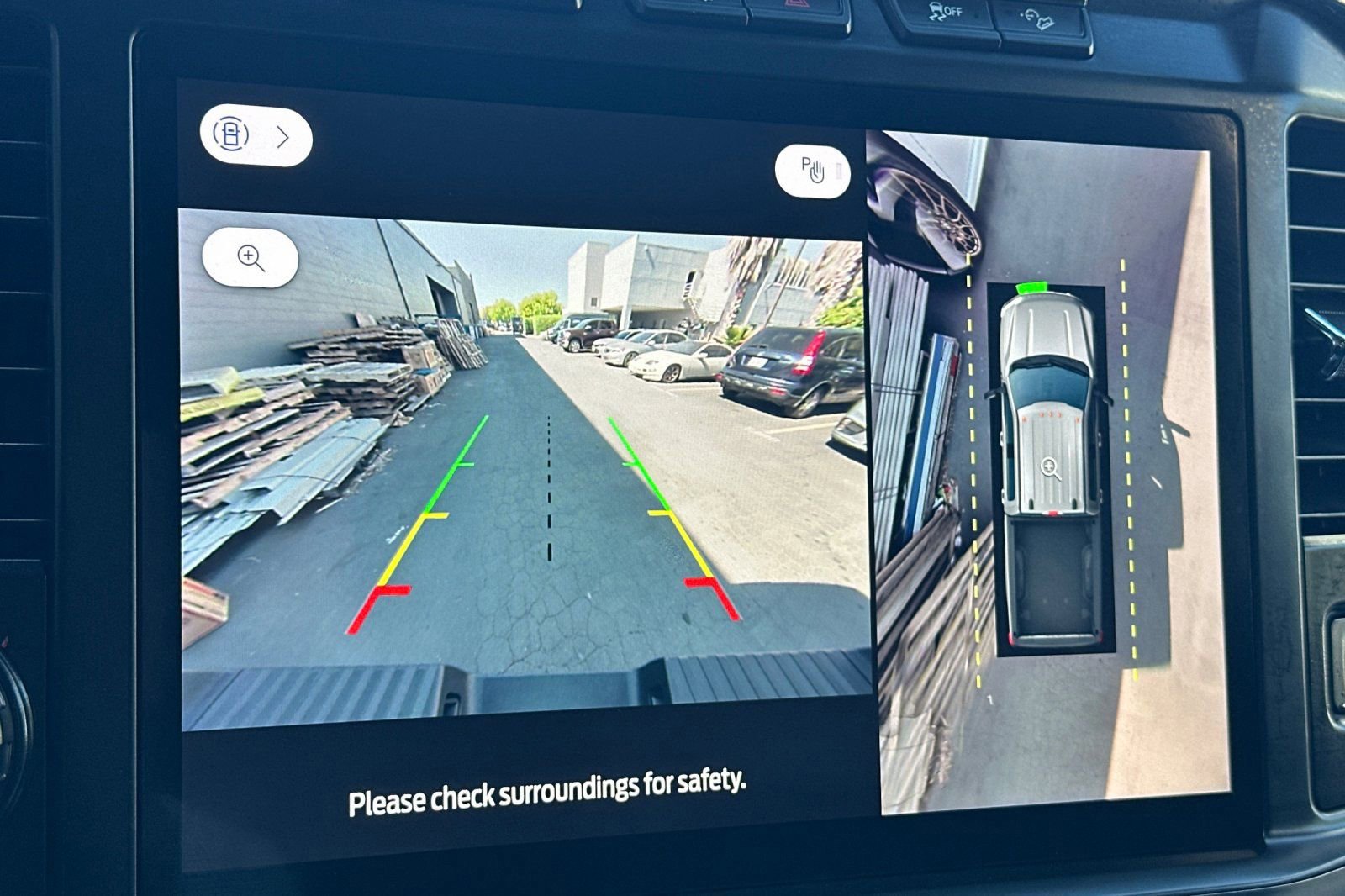 Certified 2024 Ford F250 Lariat w/ Lariat Ultimate Package image 28