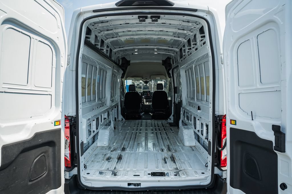 Certified 2022 Ford Transit 250 148 High Roof Extended RWD image 13