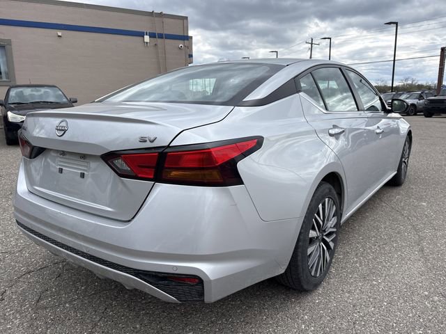 Used 2024 Nissan Altima 2.5 SV FWD image 5