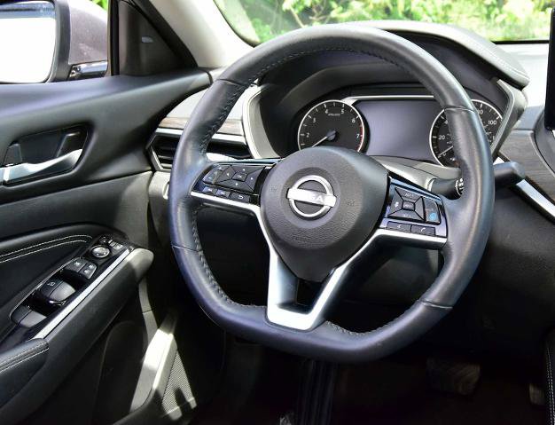 Used 2023 Nissan Altima 2.5 SL AWD/4WD image 17