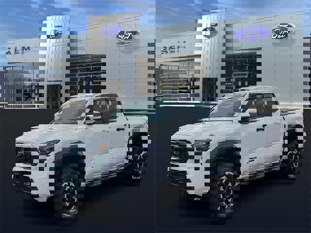 Used 2025 Toyota Tacoma TRD Sport image 6