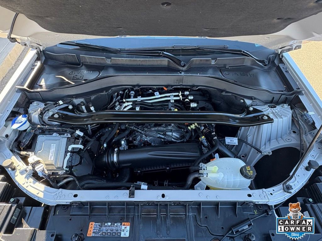 Certified 2025 Ford Explorer Platinum w/ LUX Leather Package image 29