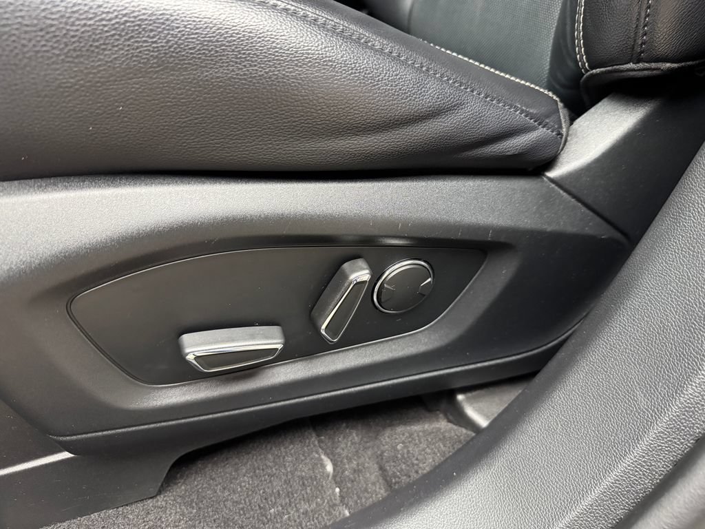 Certified 2020 Ford Explorer ST AWD/4WD image 11