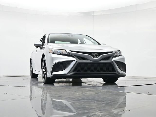 Used 2022 Toyota Camry SE FWD image 35