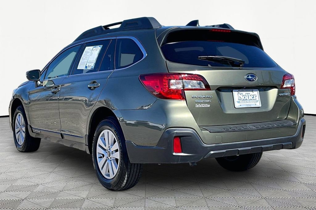 Used 2019 Subaru Outback 2.5i Premium image 2