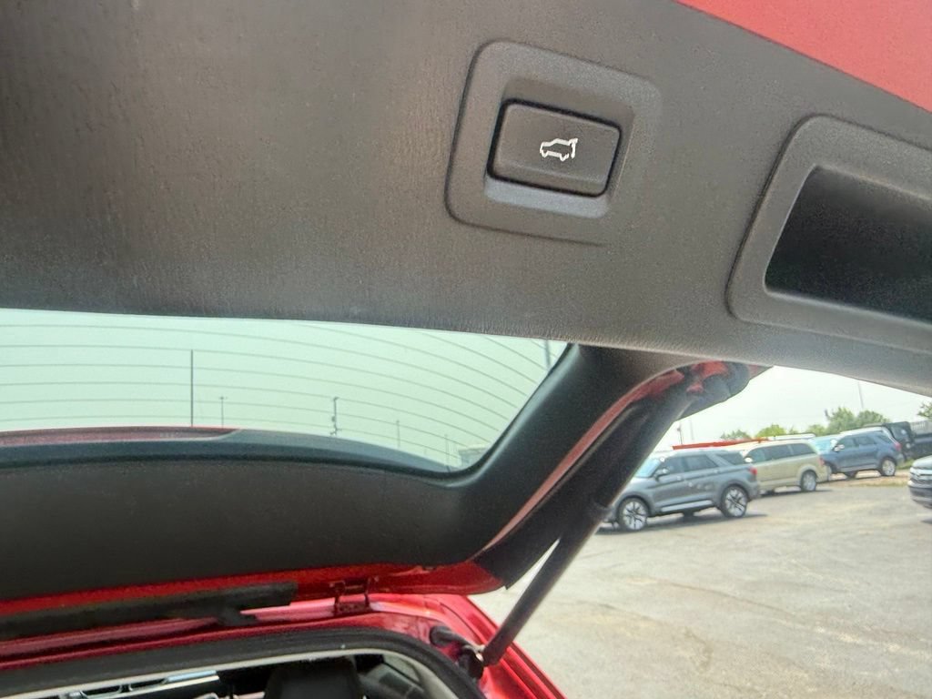 Used 2018 MAZDA CX-5 Touring w/ Preferred Equipment Package FWD image 46