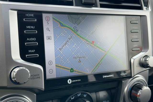 Used 2021 Toyota 4Runner SR5 Premium image 25