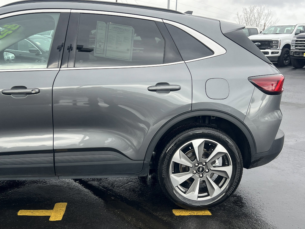 Certified 2025 Ford Escape Platinum image 7