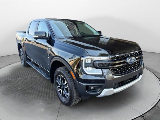 Certified 2025 Ford Ranger Lariat w/ FX4 Off-Road Package AWD/4WD image 1