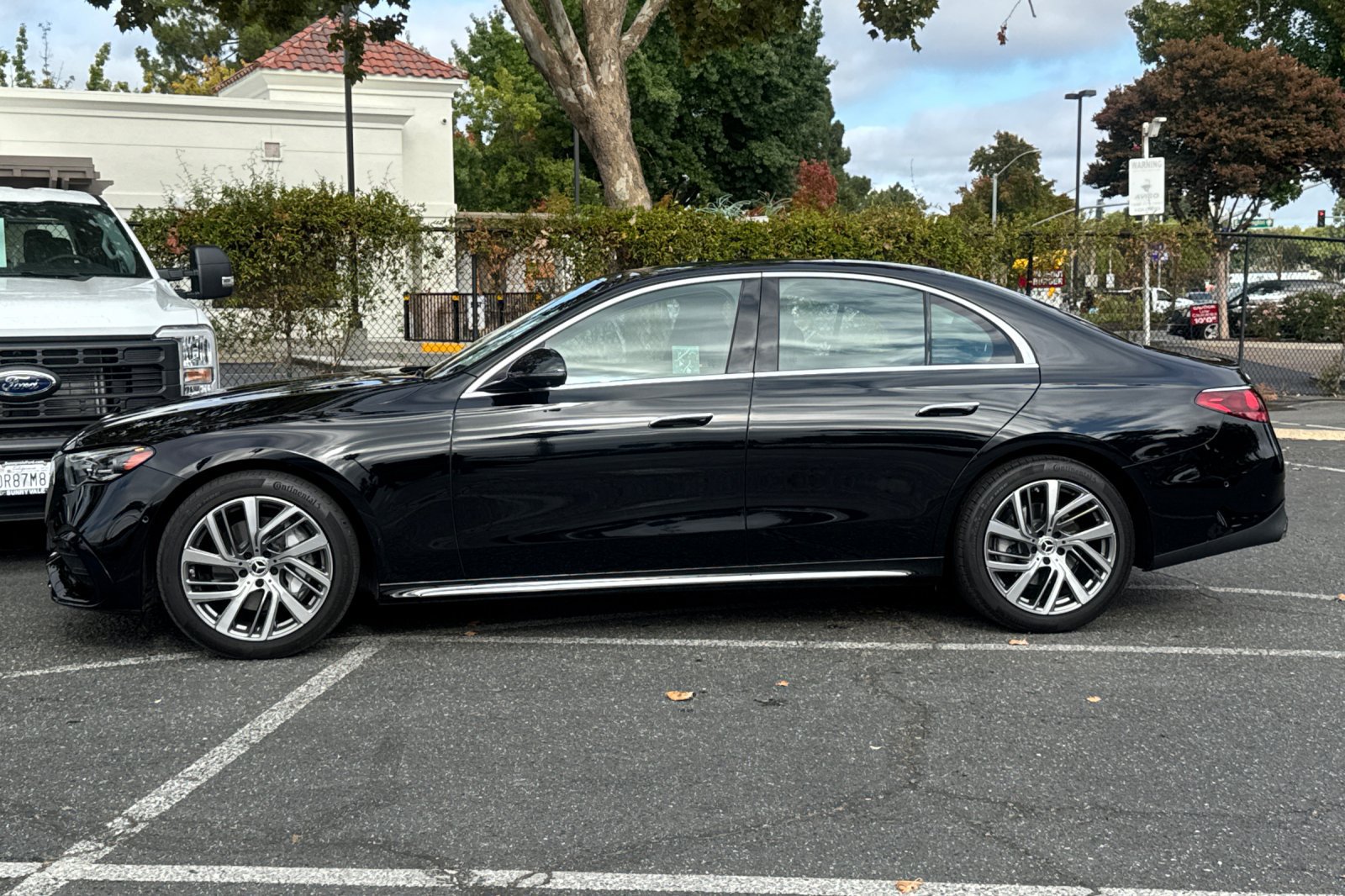 Used 2024 Mercedes-Benz E 350 4MATIC Sedan w/ Driver Assistance Package image 7