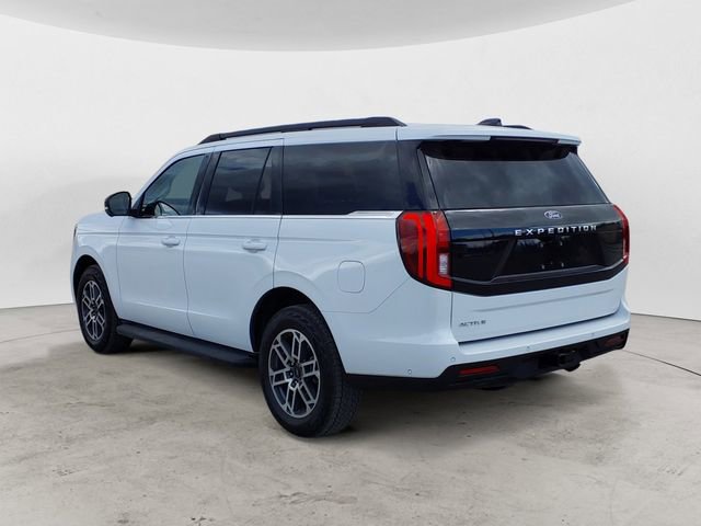 Certified 2025 Ford Expedition Active AWD/4WD image 3