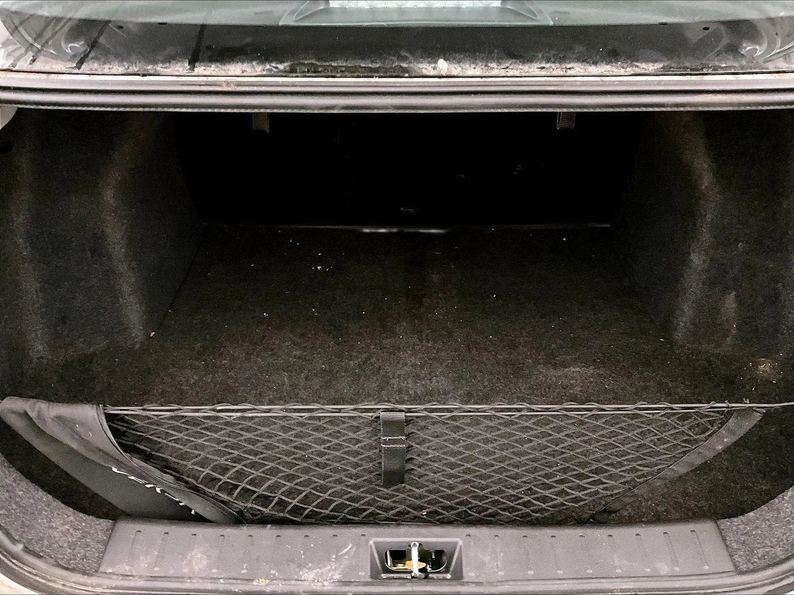 Used 2024 Nissan Versa S w/ Trunk Package image 33