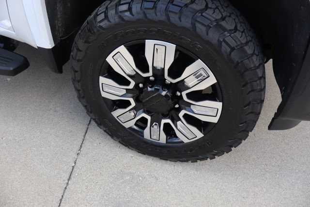 Used 2024 GMC Sierra 2500 Denali w/ Denali Reserve Package AWD/4WD image 9