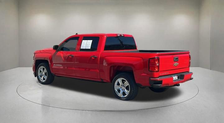 Used 2018 Chevrolet Silverado 1500 Custom w/ Custom Value Package image 3