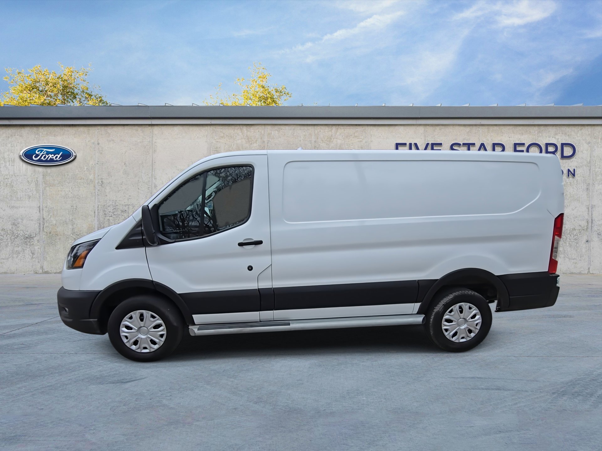 Certified 2024 Ford Transit 250 Base w/ Exterior Upgrade Package image 5