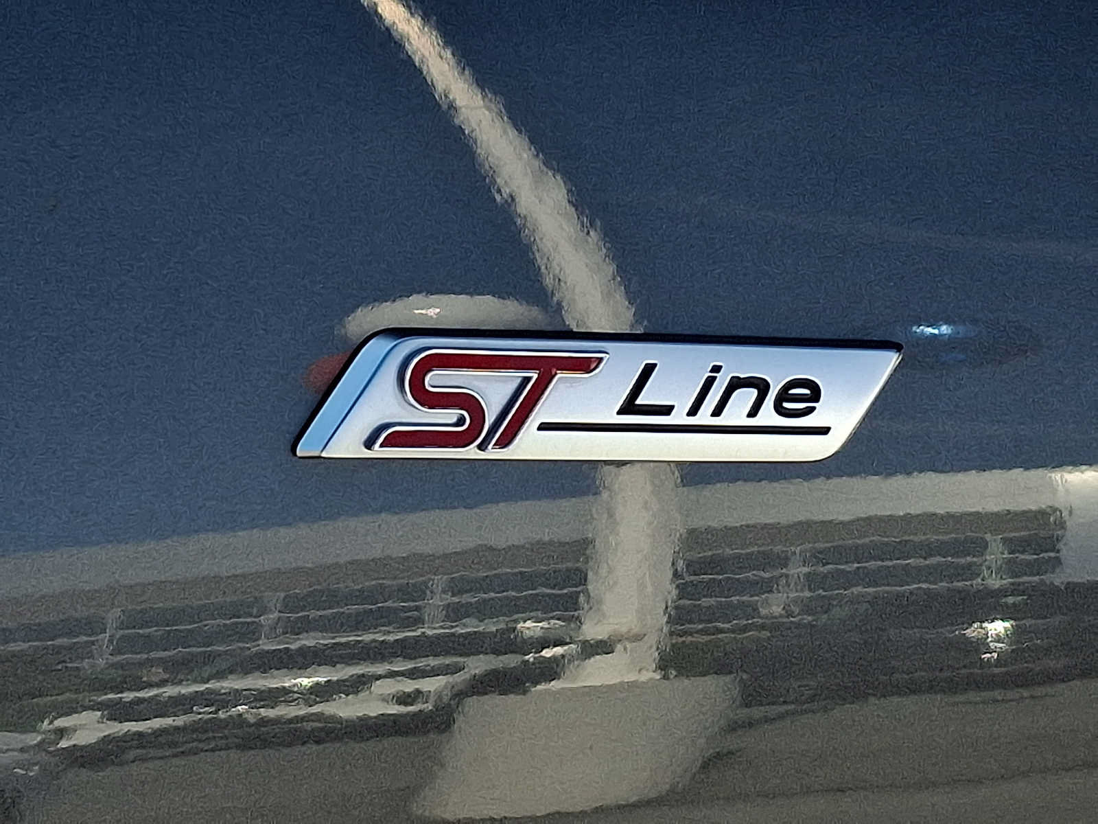 Certified 2025 Ford Escape ST-Line Select AWD/4WD image 33