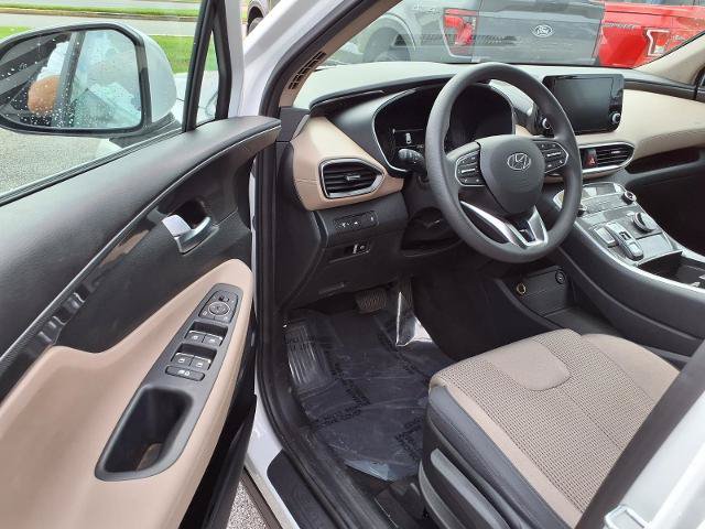 Used 2023 Hyundai Santa Fe SE w/ Cargo Package FWD image 6