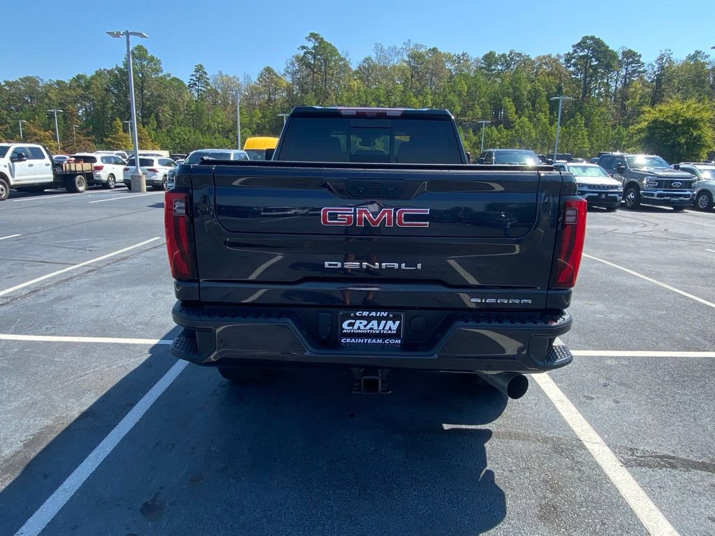 Used 2025 GMC Sierra 2500 Denali w/ Technology Package AWD/4WD image 6