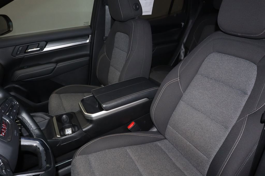 Used 2025 GMC Terrain Elevation AWD/4WD image 26