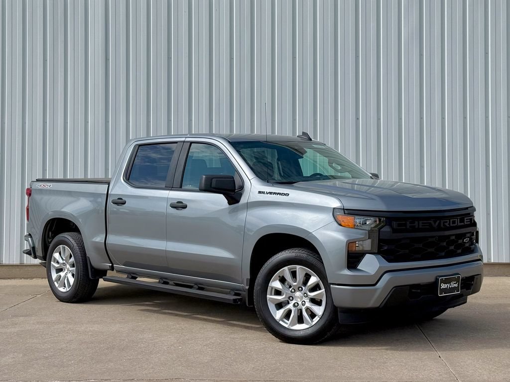 Used 2023 Chevrolet Silverado 1500 Custom w/ LPO, Dark Essentials Package AWD/4WD image 8