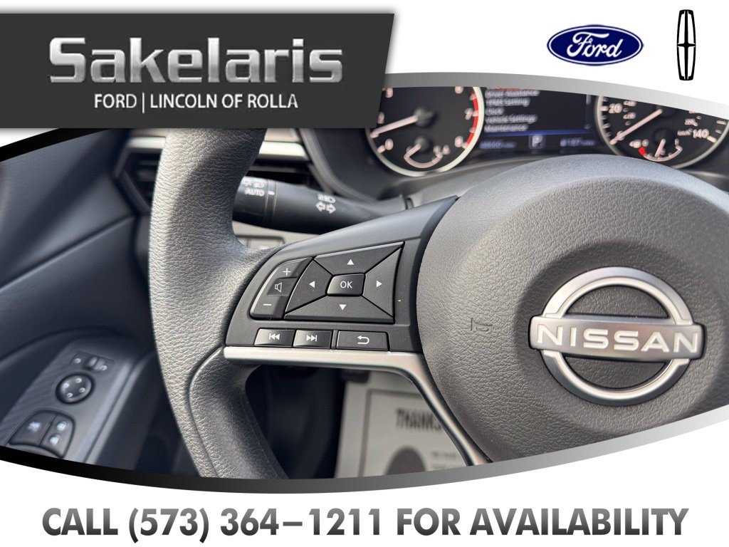Used 2024 Nissan Altima 2.5 SV FWD image 16
