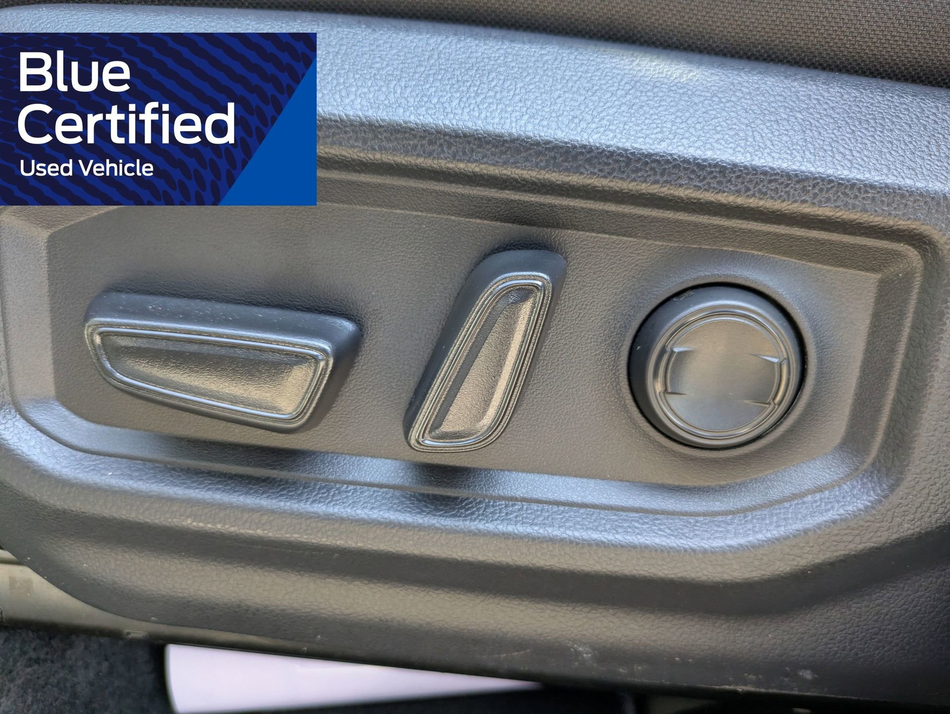 Used 2025 Toyota Tundra SR5 w/ SR5 Convenience Package AWD/4WD image 23